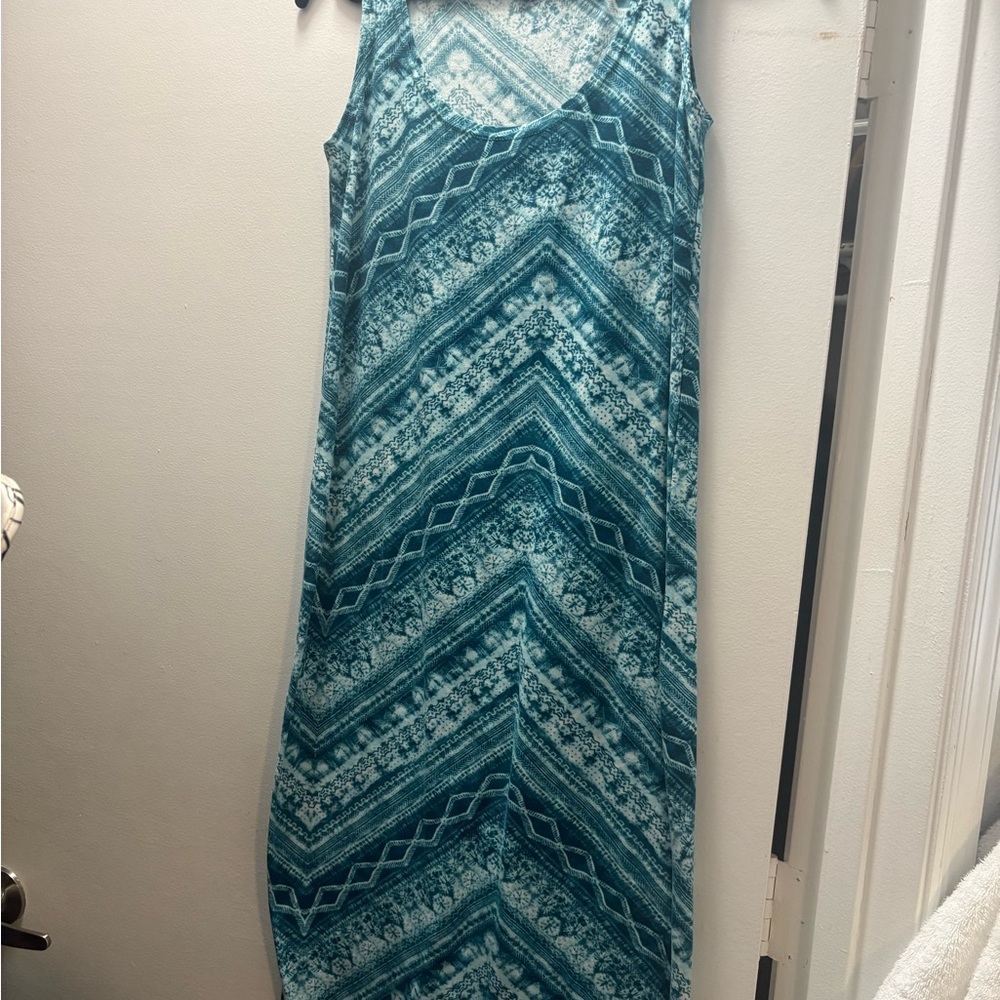 Sleeveless Blue Patterned Maxi Dress